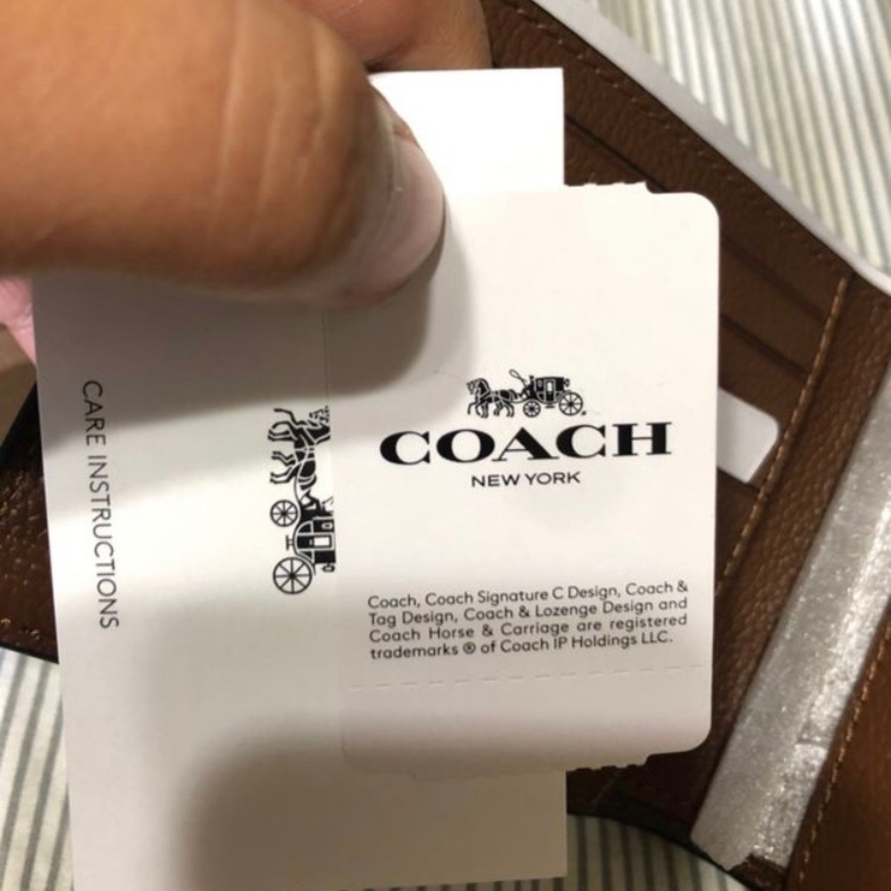 Men’s coach wallet, card holder, and key clip - Picture 4 of 5
